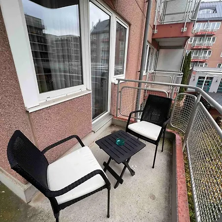 Naehe Frankfurt Messe Mit Netflix Und Balkon *