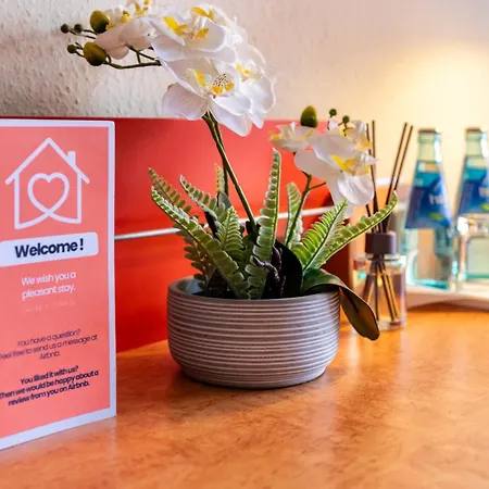 Naehe Frankfurt Messe Mit Netflix Und Balkon * Frankfurt am Main