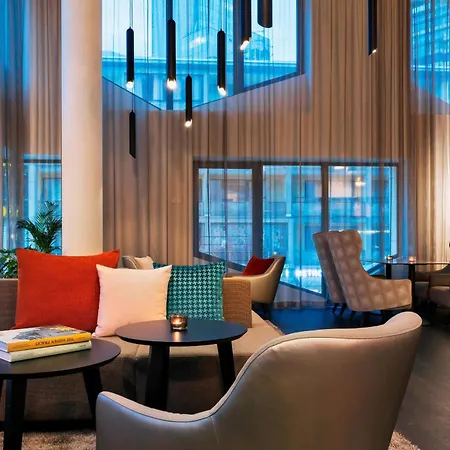 By Marriott Frankfurt Center מלון 4*