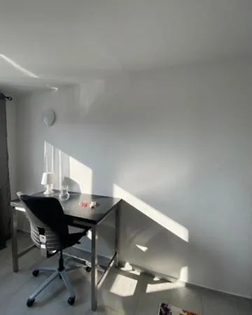 Living & Апартаменты *