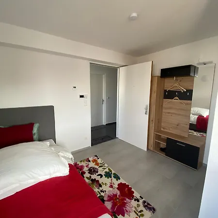 Апартаменты Living & *