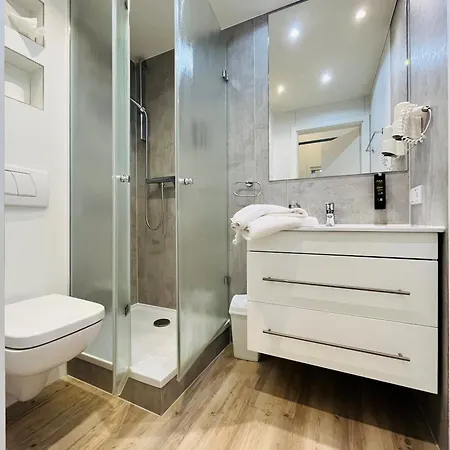 Apartahotel Xenios Frankfurt 4*