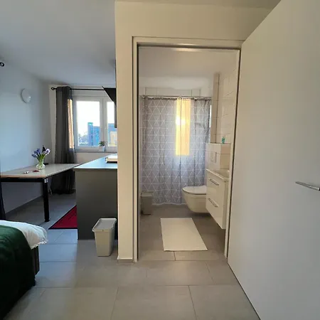 Апартаменты Living & *