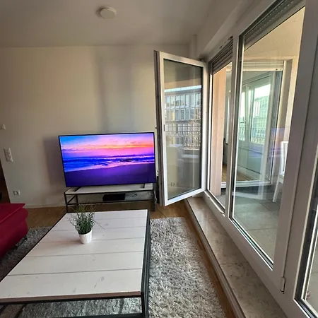 Modernes In Frankfurt * Francfort-sur-le-Main