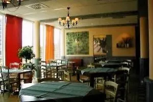 Ibis Frankfurt Messe Hotel 3*