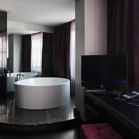 Roomers Frankfurt, Autograph Collection