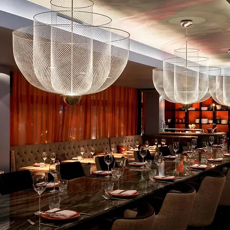 Hotel Roomers Frankfurt, Autograph Collection