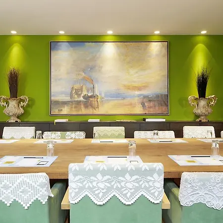 Hotel 25hours The Goldman Francoforte sul Meno