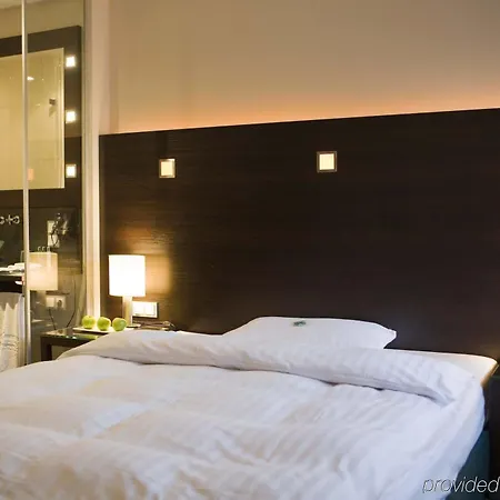Otel Flemings Frankfurt Hamburger Allee 4*