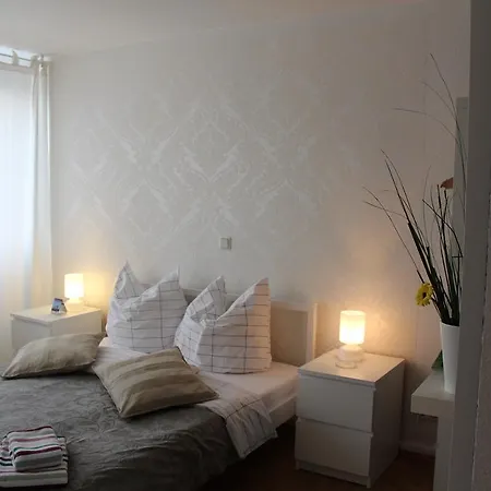 Bed & Breakfast My Place Mit Fruehstueckspaket - With Breakfastbox Francoforte sul Meno