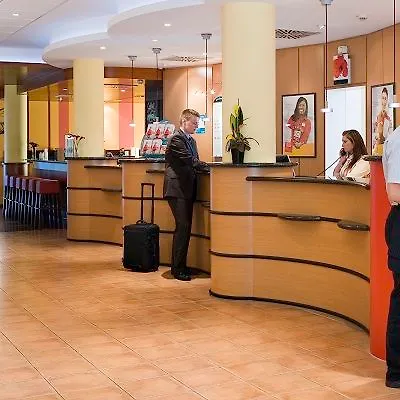 Ibis Frankfurt Messe Hotel 3*