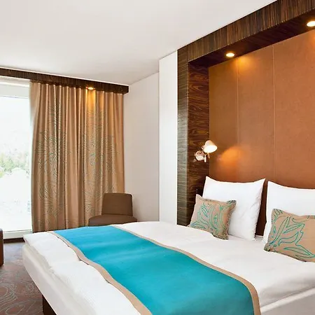 Szálloda One Frankfurt Airport 3*