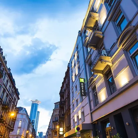 Отель Ibis Styles Frankfurt 3*