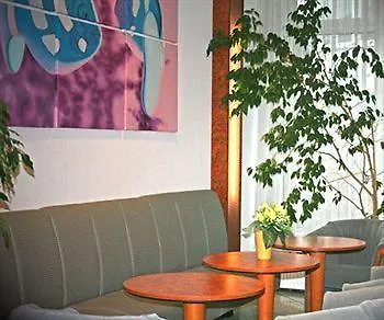 Trip Messe Westend מלון 4*