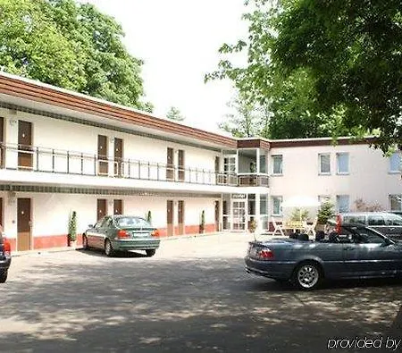 Frankfurt Motel 3*