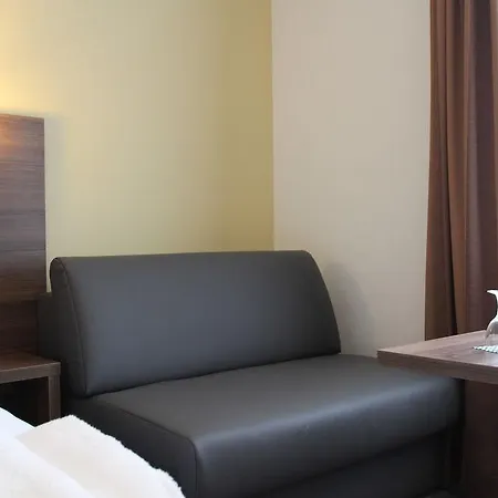 Goethe Business By Trip 3* Frankfurt nad Mohanem