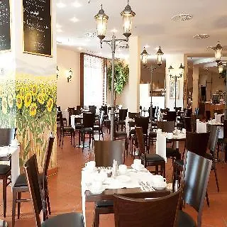 Relexa 4* Frankfurt nad Mohanem