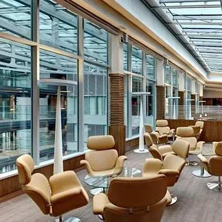 מלון Hilton Frankfurt Airport