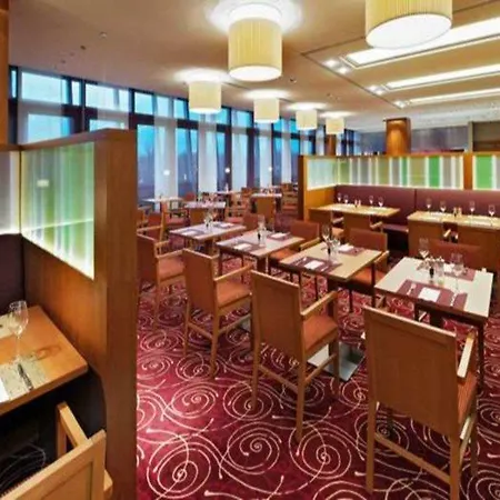 Ξενοδοχείο Hilton Garden Frankfurt Airport 4*