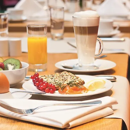 Hotel Mövenpick 4*