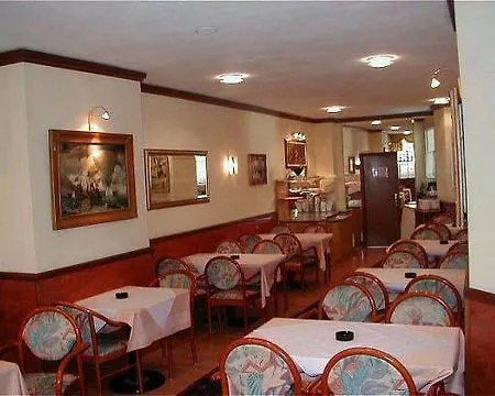 Hotel Tourist Frankfurt am Main