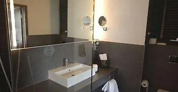 Otel Bliss