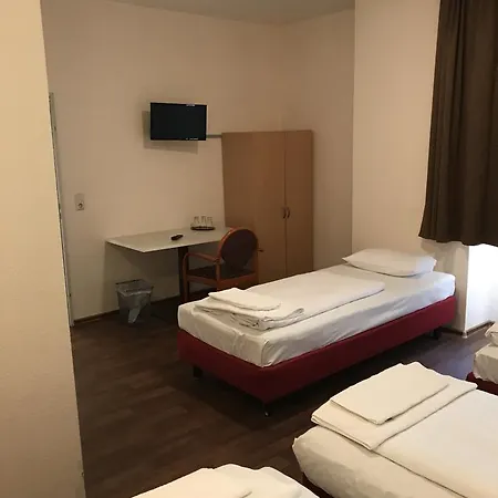 Alpha - Frankfurt Station Guest house Frankfurt am Main