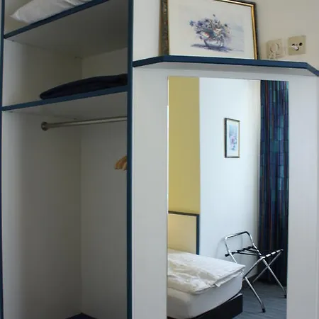Apartahotel Kraeme Am Roemer - Self Check In 3*