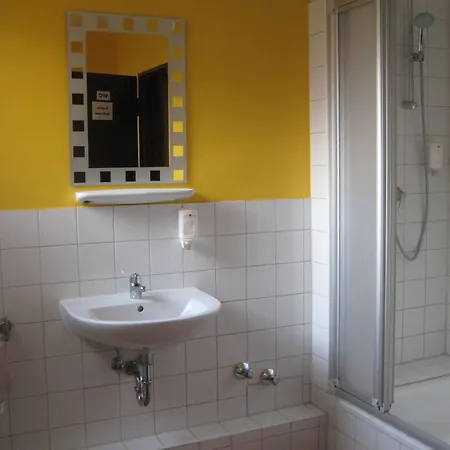 Guest house Alpha - Frankfurt Station
