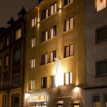 Otel Frankfurt Messe 3*