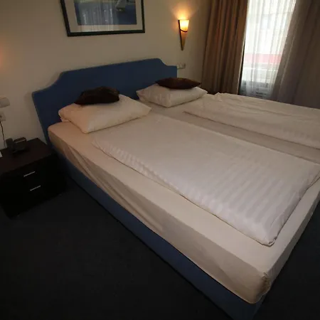 Отель Continental Frankfurt
