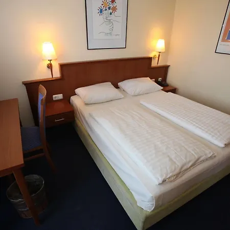 Continental Frankfurt Отель