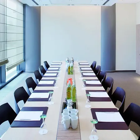 Mövenpick Hotel 4*