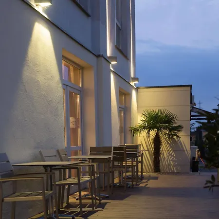 Goethe Business By Trip 3* Frankfurt nad Mohanem