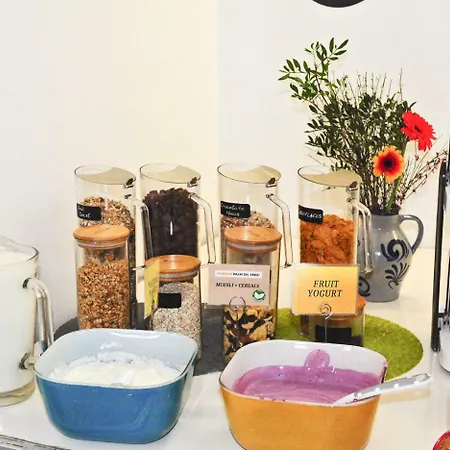 Five Elements And Capsules Frankfurt Хостел Франкфурт-на-Майне