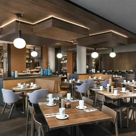 Adina Frankfurt Westend Hotel 4*