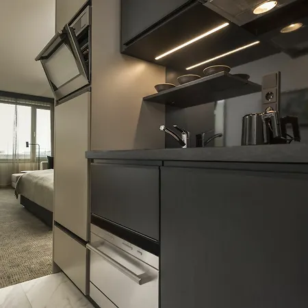 Hotel Adina Frankfurt Westend