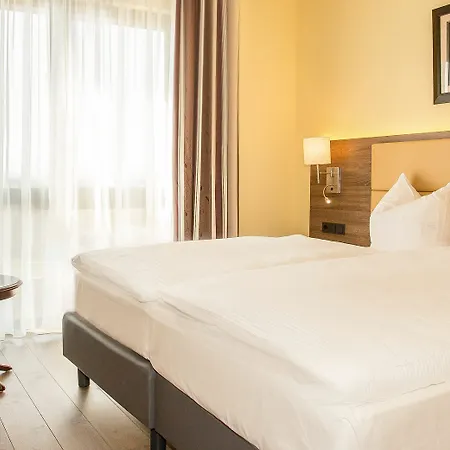 Hotel Naam & Frankfurt City-messe Airport Fráncfort del Meno