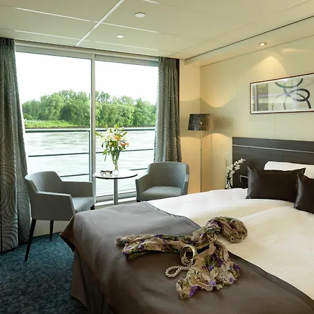 Otel Crossgates Hotelship 4 Star - Osthafen - Frankfurt