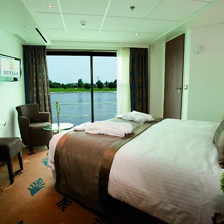 Otel Crossgates Hotelship 4 Star - Osthafen - Frankfurt *
