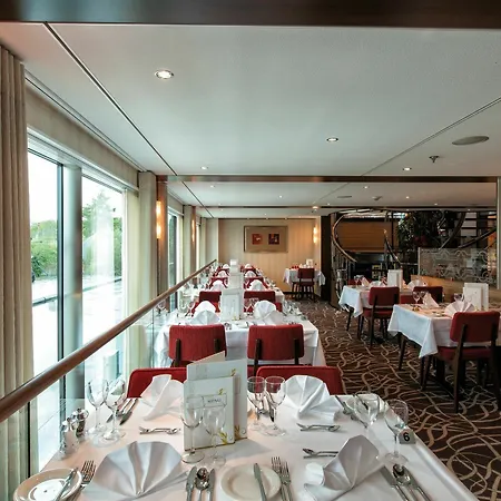 Crossgates Hotelship 4 Star - Osthafen - Frankfurt * Франкфурт-на-Майне
