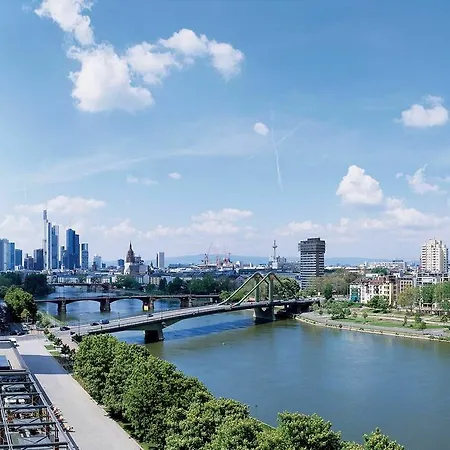 Lindner Frankfurt Main Plaza, Part Of Jdv By Hyatt
