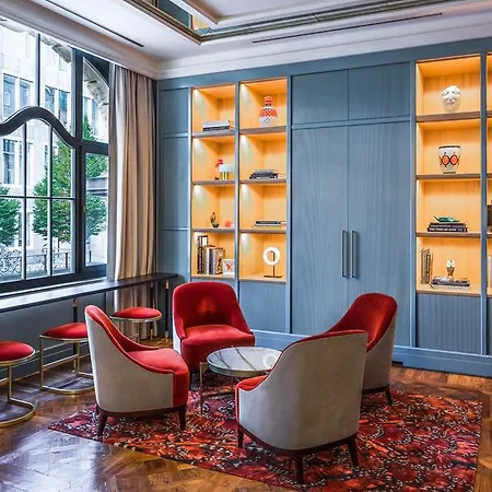 מלון Lume Boutique Hotel, Autograph Collection 4*