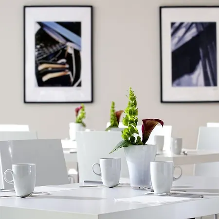 Tryp By Wyndham Frankfurt Otel