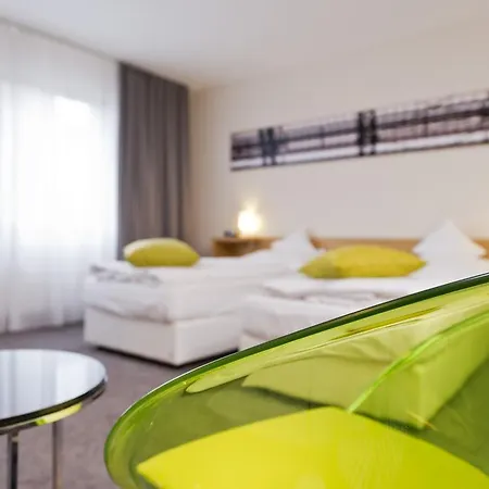 Tryp By Wyndham Frankfurt Otel 3*