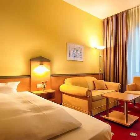 Plaza Hotel&living Frankfurt Hotel