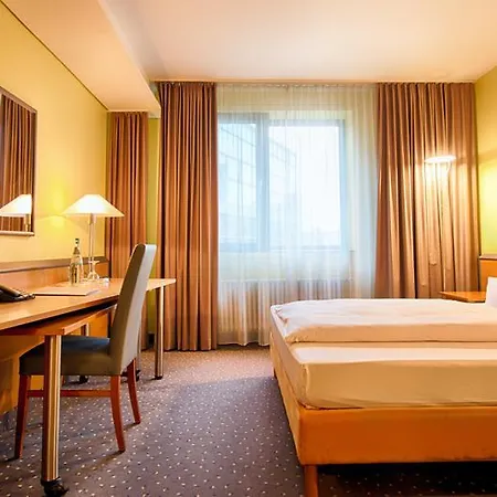 Plaza Hotel&living Frankfurt 3* Francoforte sul Meno