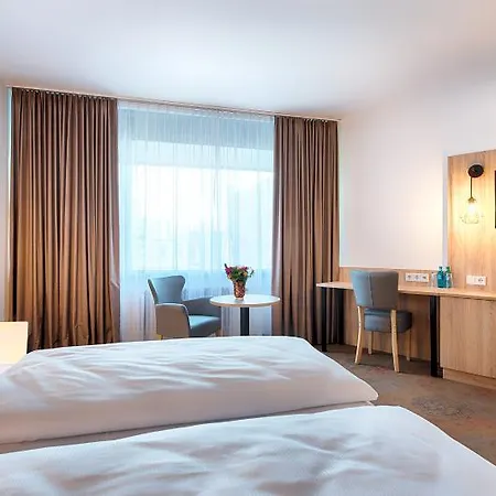 Plaza Hotel&living Frankfurt Hotel Francoforte sul Meno